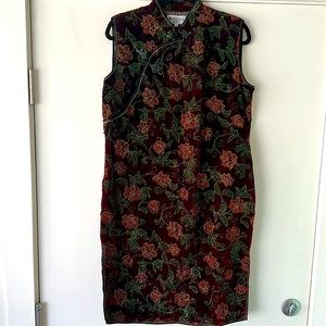 Wine Red Velvet Dress with Metallic Floral Print Sleeveless Size 13